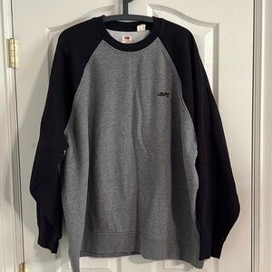 Levi's Men's Gray and Black Sweater